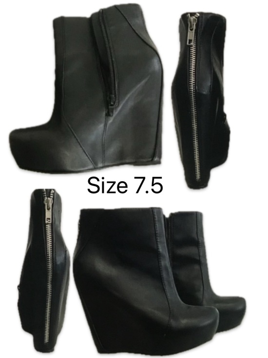 le chateau Shoes - Black Wedge Ankle Boots with Rear Zip - Women - Size 7.5